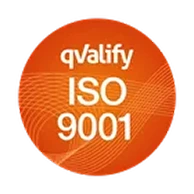 Orange rund badge med texten "qvalify ISO 9001"